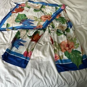 Handkerchief top with matching wide leg pants.